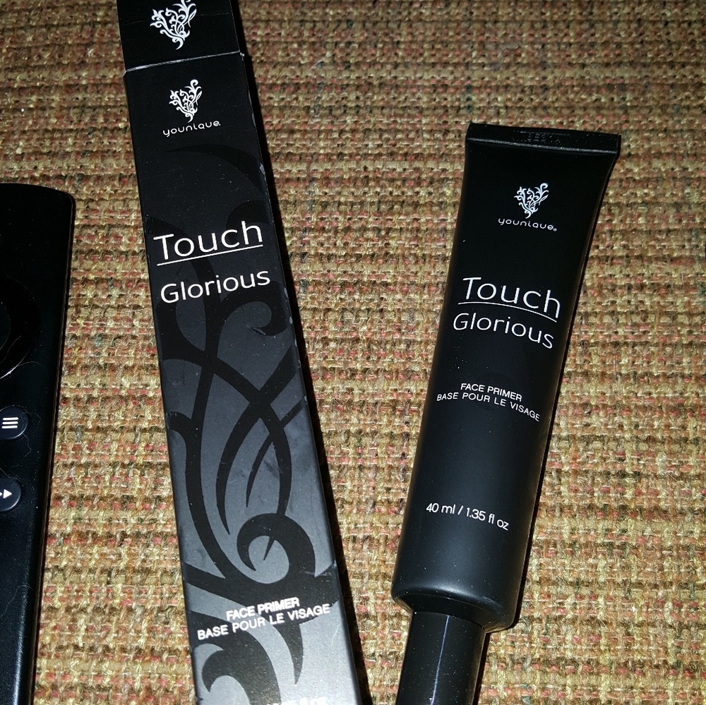 NIB Younique Touch Glorious Primer